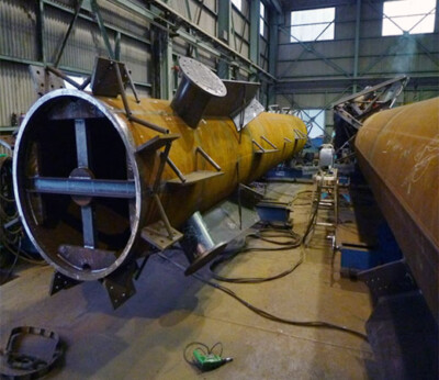 日本一高い観覧車の支柱